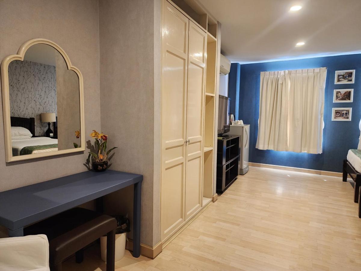 August Residence Бангкок Екстер'єр фото